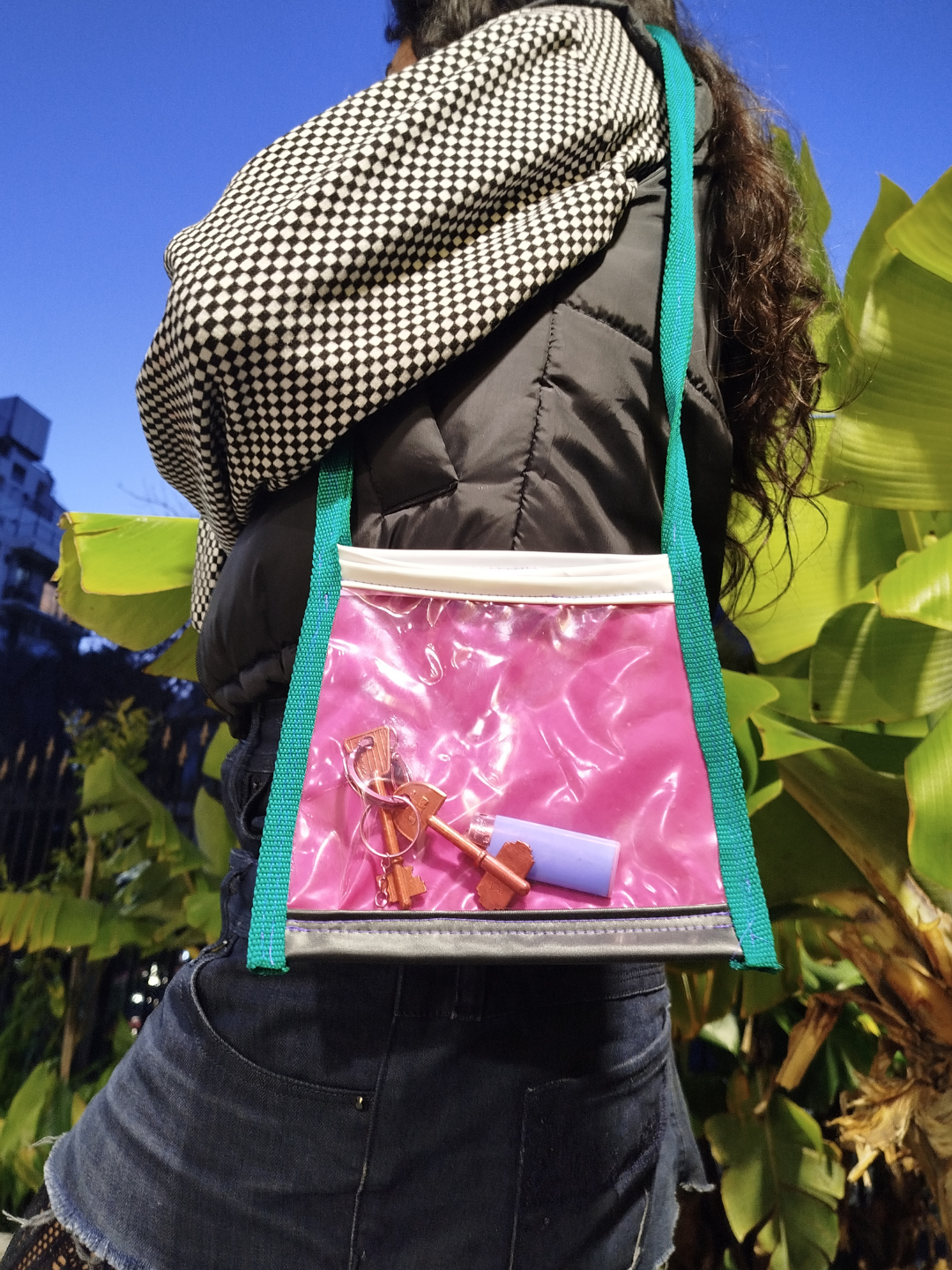 cartera reciclada pvc reutilizado slowfashion handmade